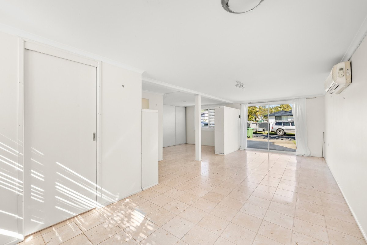 21 Dabchick Drive Burleigh Waters 10