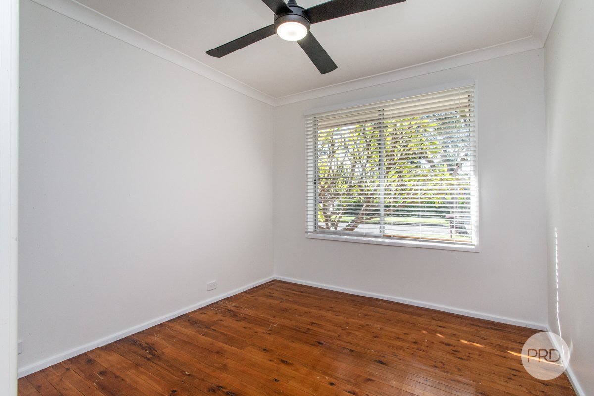 21 Deborah Crescent,  CAMBRIDGE PARK 5