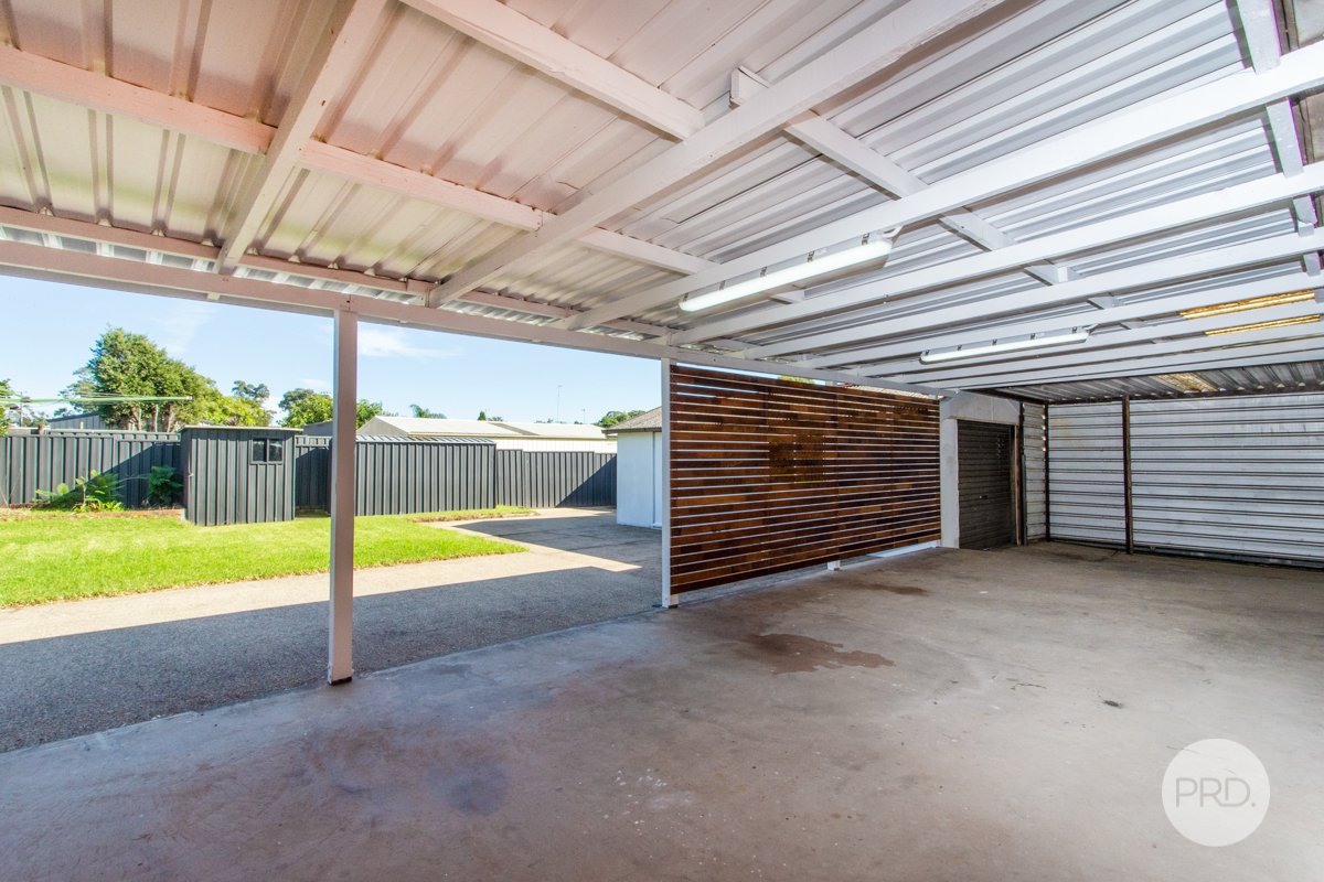 21 Deborah Crescent,  CAMBRIDGE PARK 10