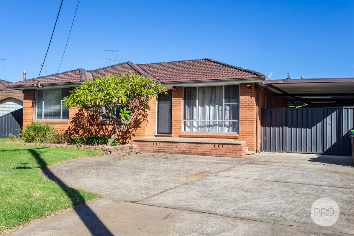 21 Deborah Crescent,  CAMBRIDGE PARK 14