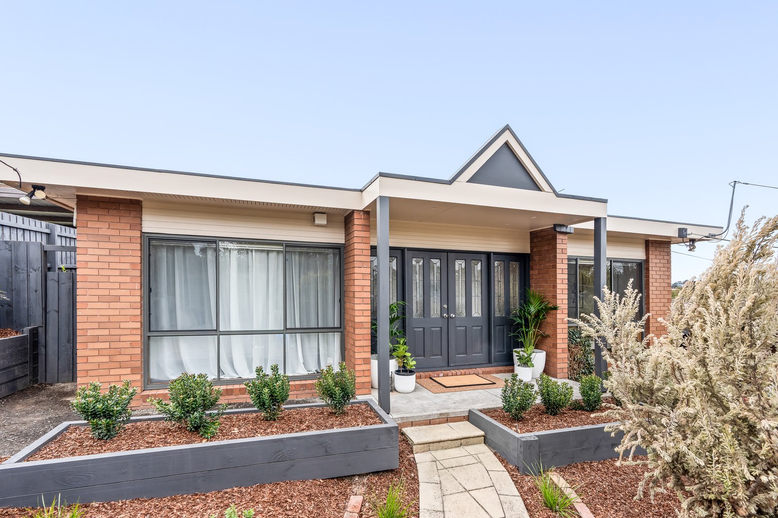 Real Estate and Property in 21 Dellfield Drive, Templestowe Lower, VIC