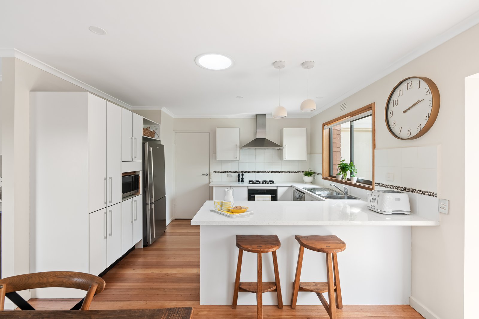 Real Estate and Property in 21 Dellfield Drive, Templestowe Lower, VIC