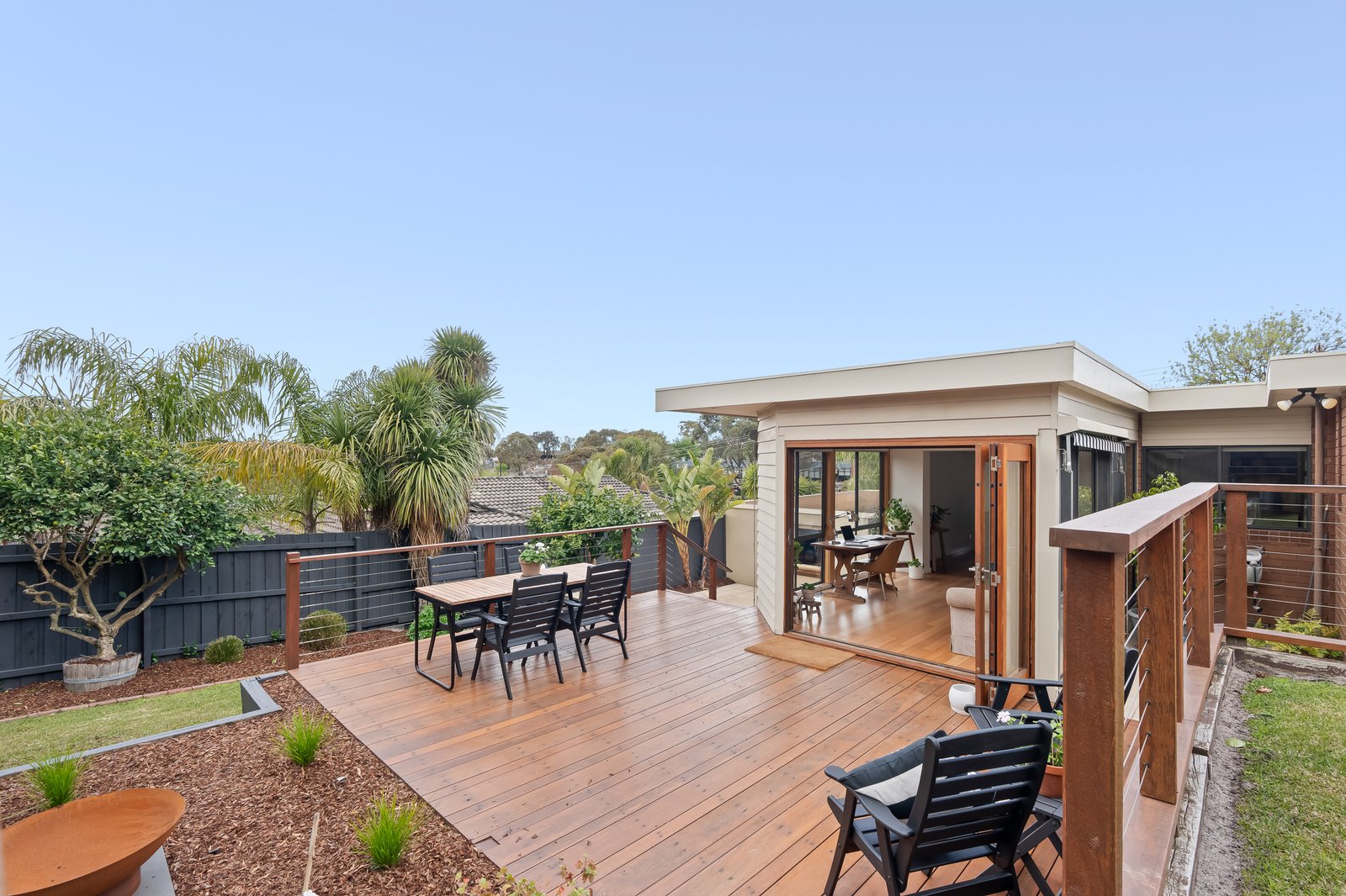 Real Estate and Property in 21 Dellfield Drive, Templestowe Lower, VIC