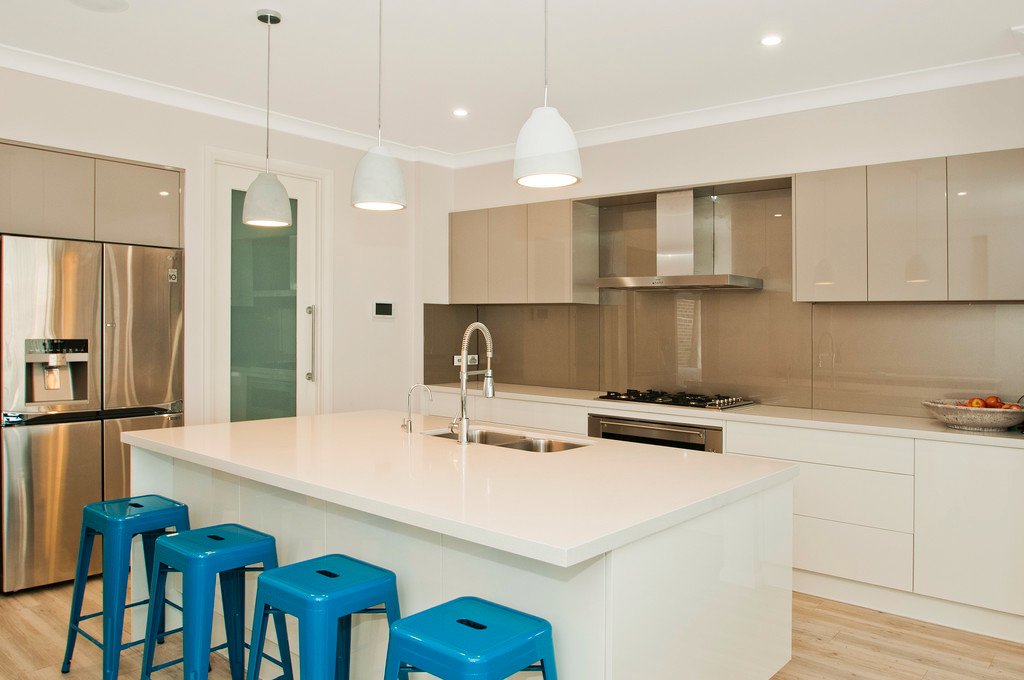 21 Deltaview Avenue HAYWARDS BAY 3