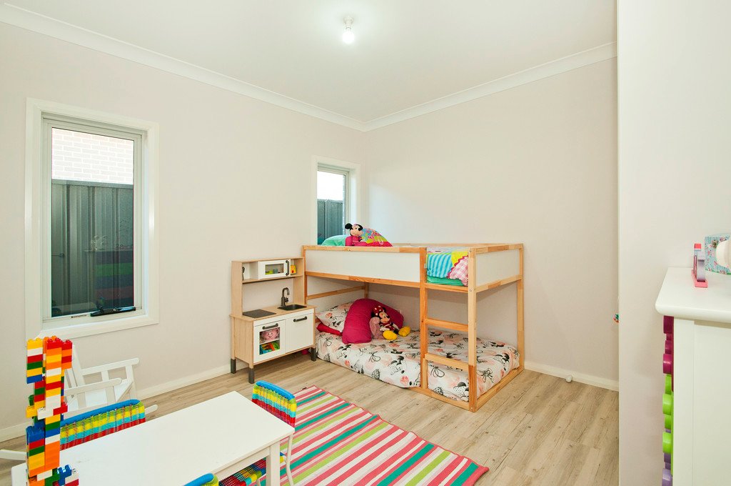 21 Deltaview Avenue HAYWARDS BAY 13