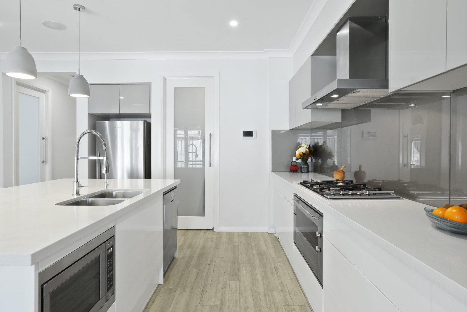 21 Deltaview Avenue HAYWARDS BAY 6