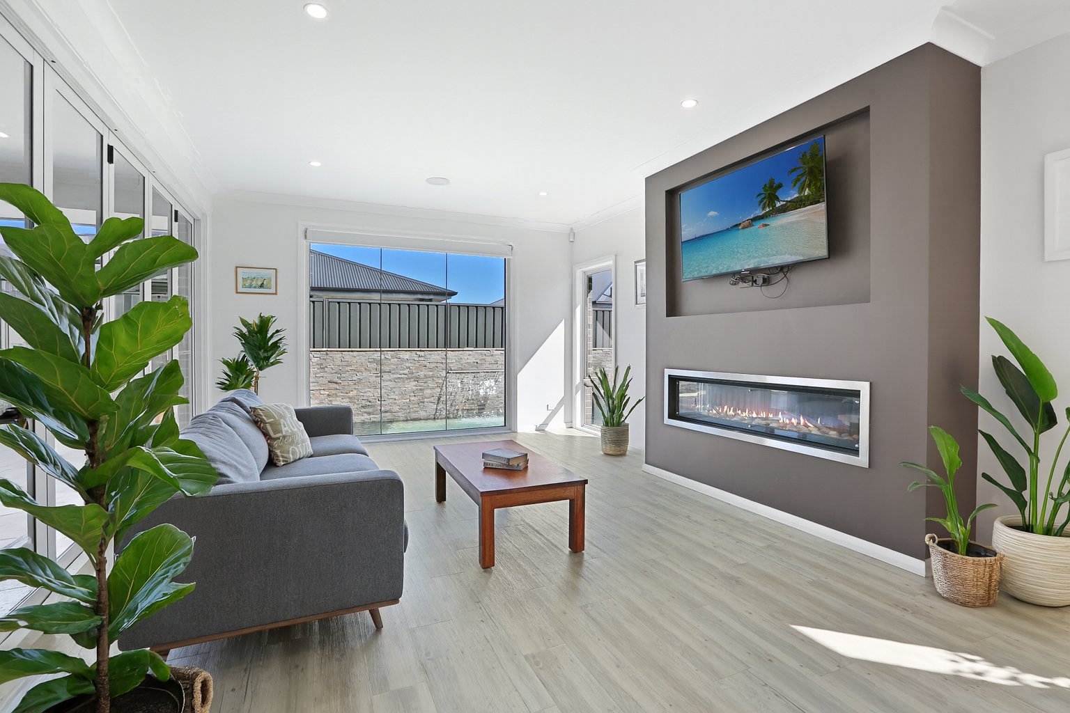 21 Deltaview Avenue HAYWARDS BAY 5