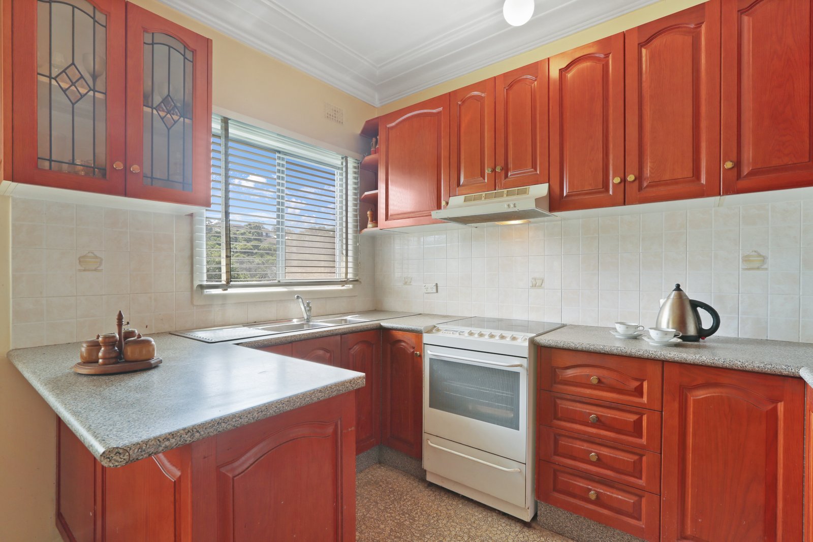 21 Denise Street LAKE HEIGHTS 3