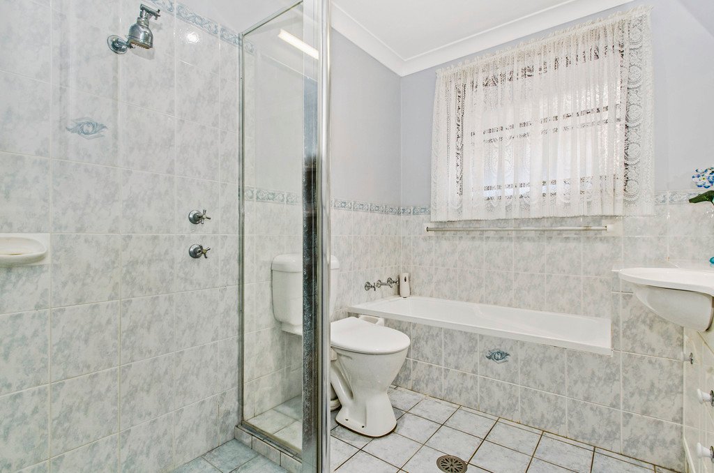 21 Diamentina Way LAKEWOOD 10