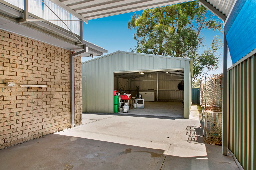 21 Diamentina Way LAKEWOOD 13