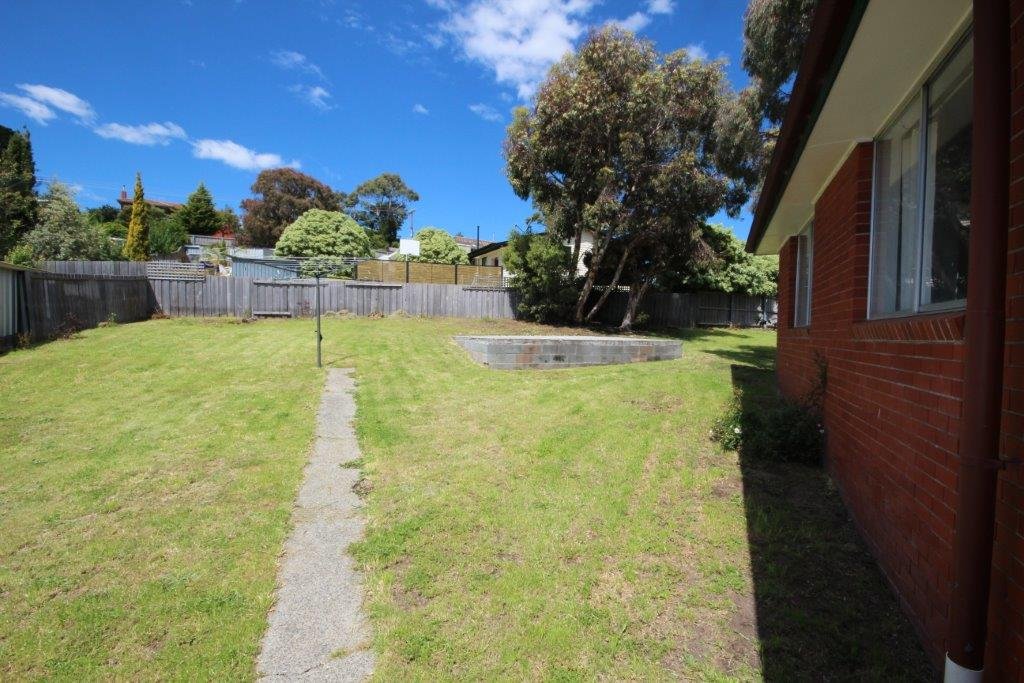 21 Dickson Street GLENORCHY 12