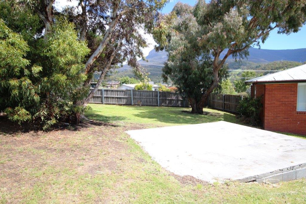 21 Dickson Street GLENORCHY 13