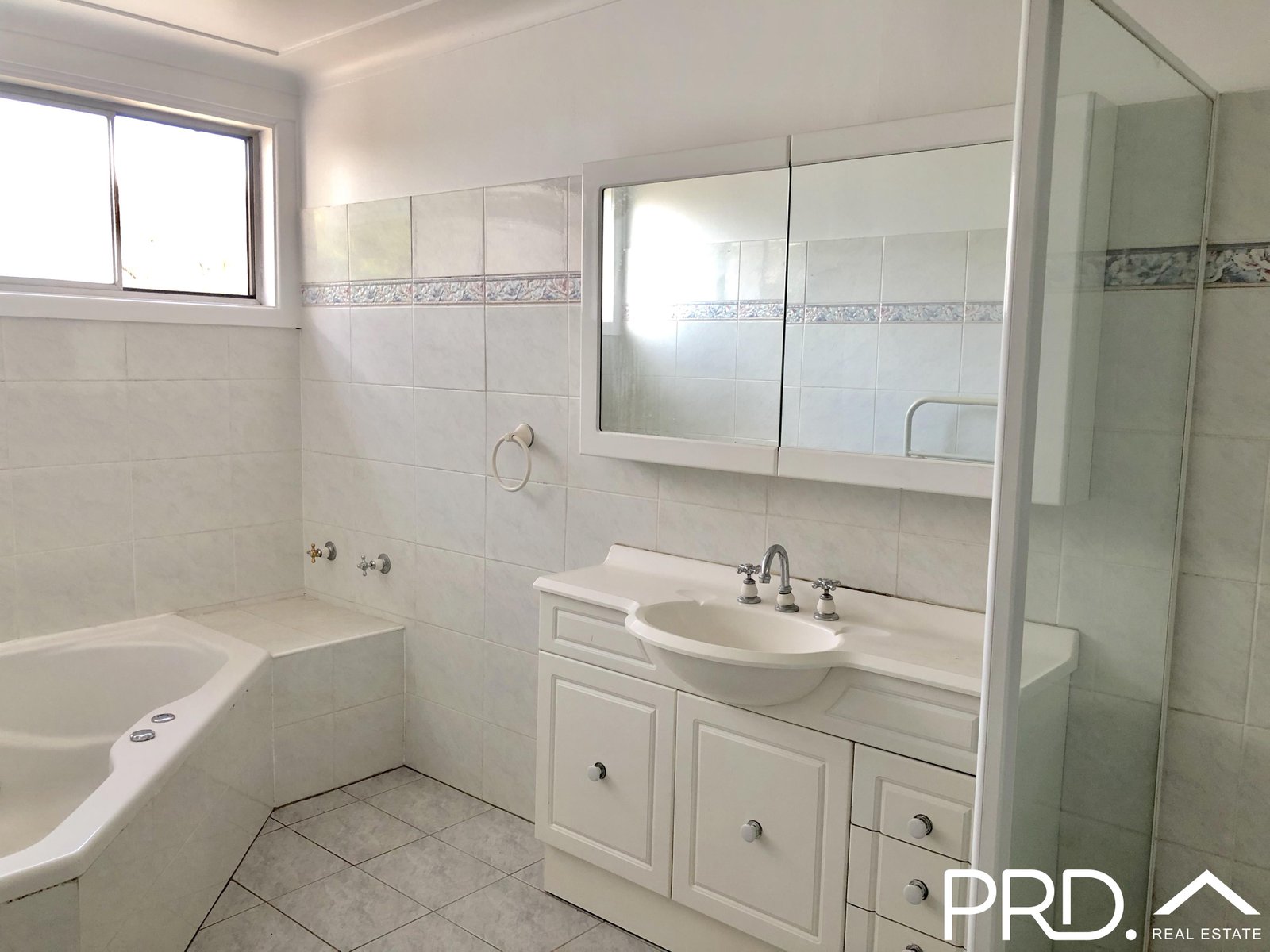 21 Doris Street PICNIC POINT 7