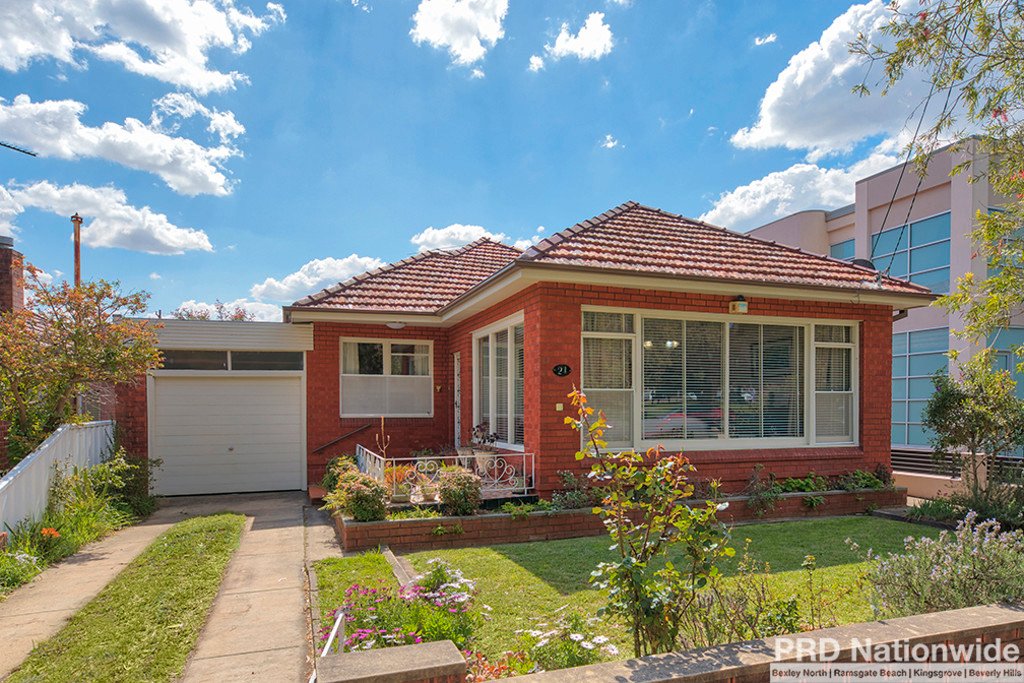 21 Dowsett Road KINGSGROVE 1