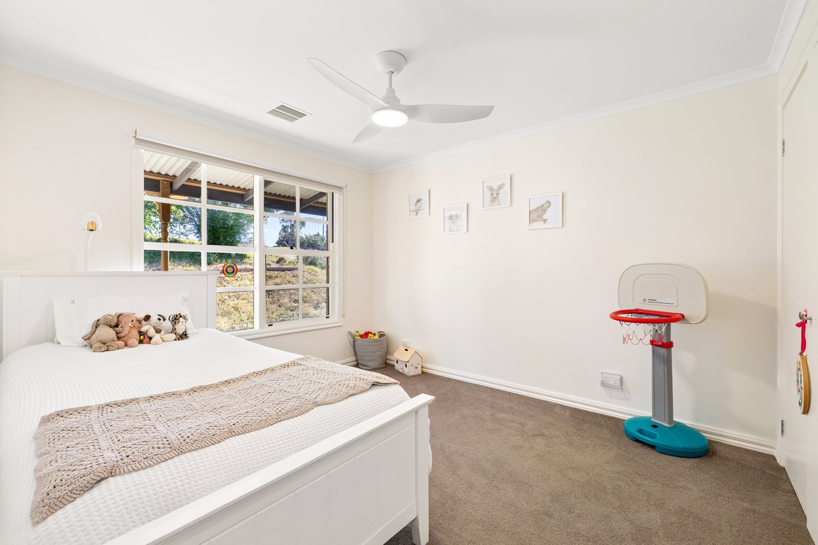 Real Estate and Property in 21 Drovers Retreat, Romsey, VIC