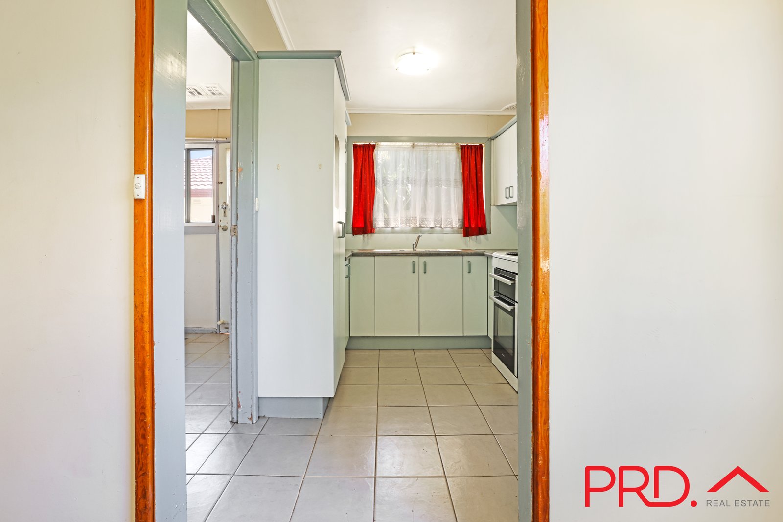 21 Drummond Road TAMWORTH 9