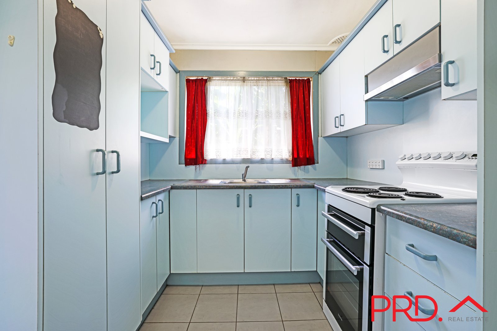 21 Drummond Road TAMWORTH 10