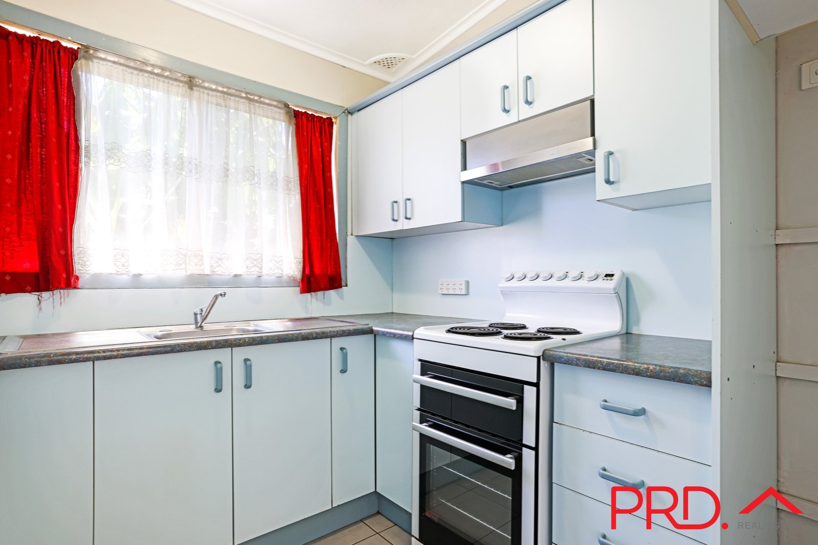 21 Drummond Road TAMWORTH 12