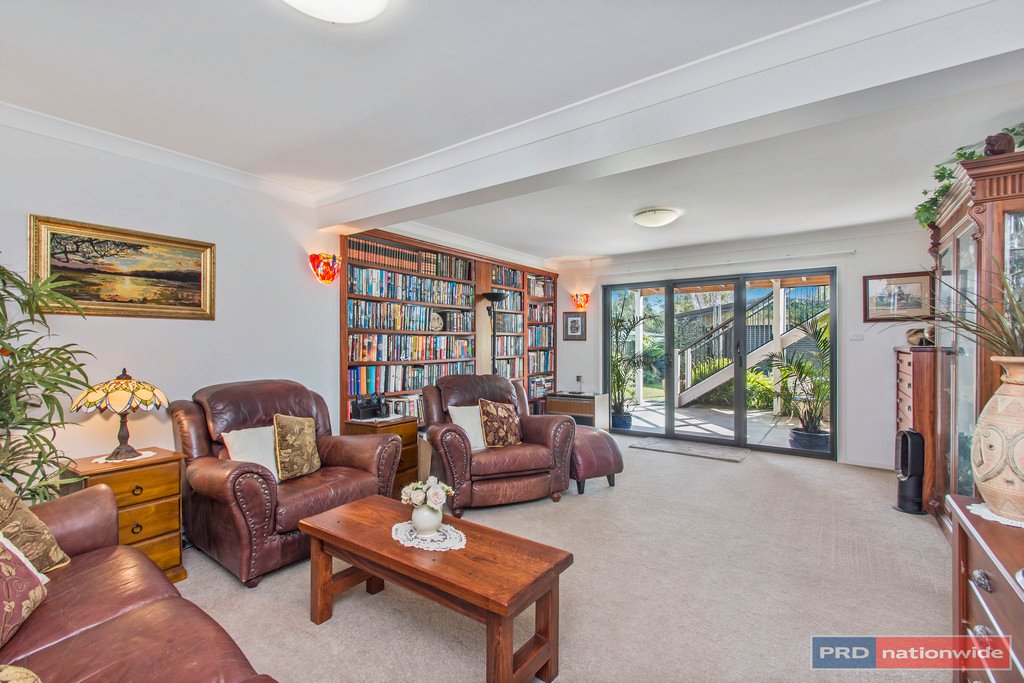 21 Eames Avenue NORTH HAVEN 2