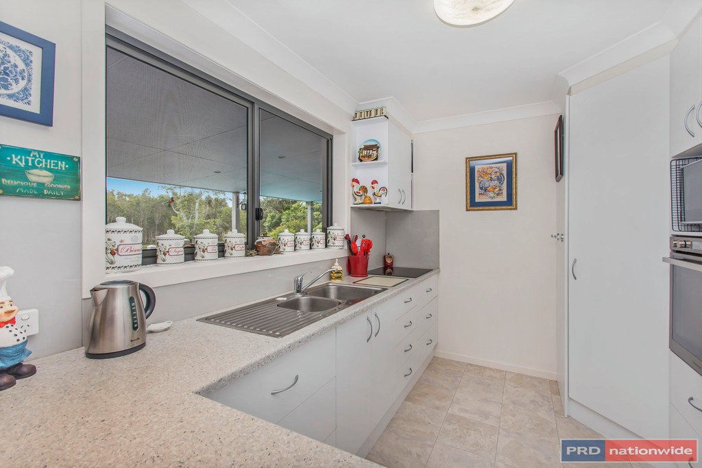 21 Eames Avenue NORTH HAVEN 5