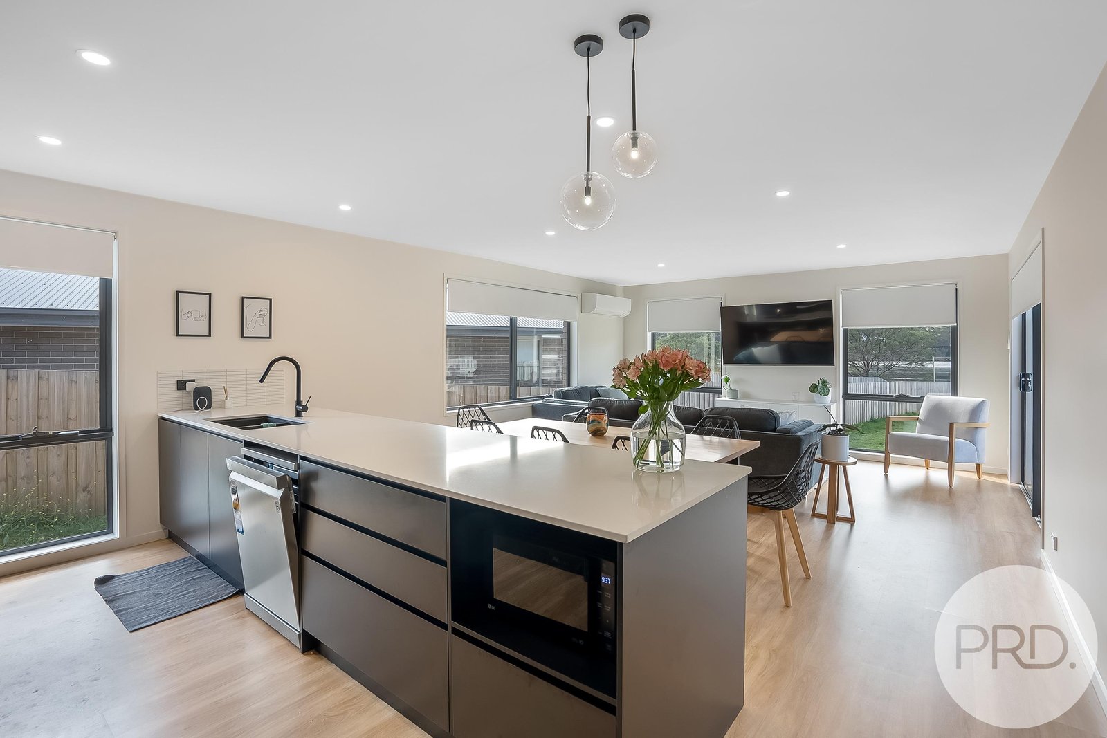 21 Eaves Court OLD BEACH 3