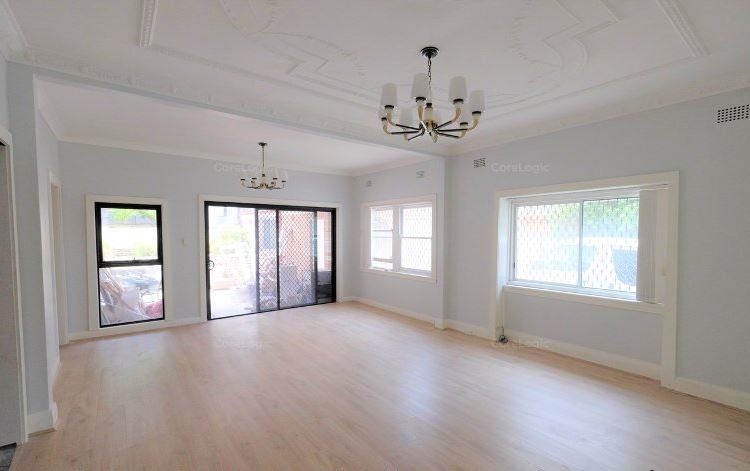 21 Edmund Street BEVERLY HILLS 2