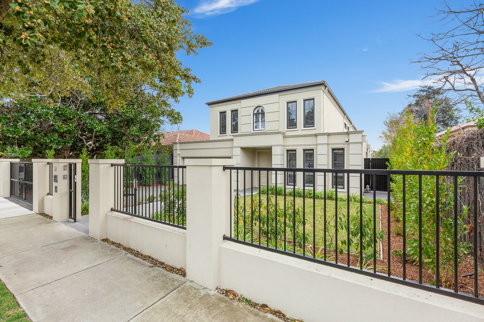 Gallery: 21 Edro Avenue