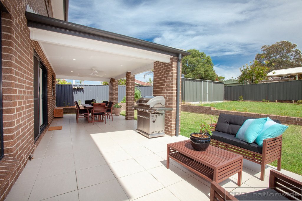 21 Edwards Avenue THORNTON 11