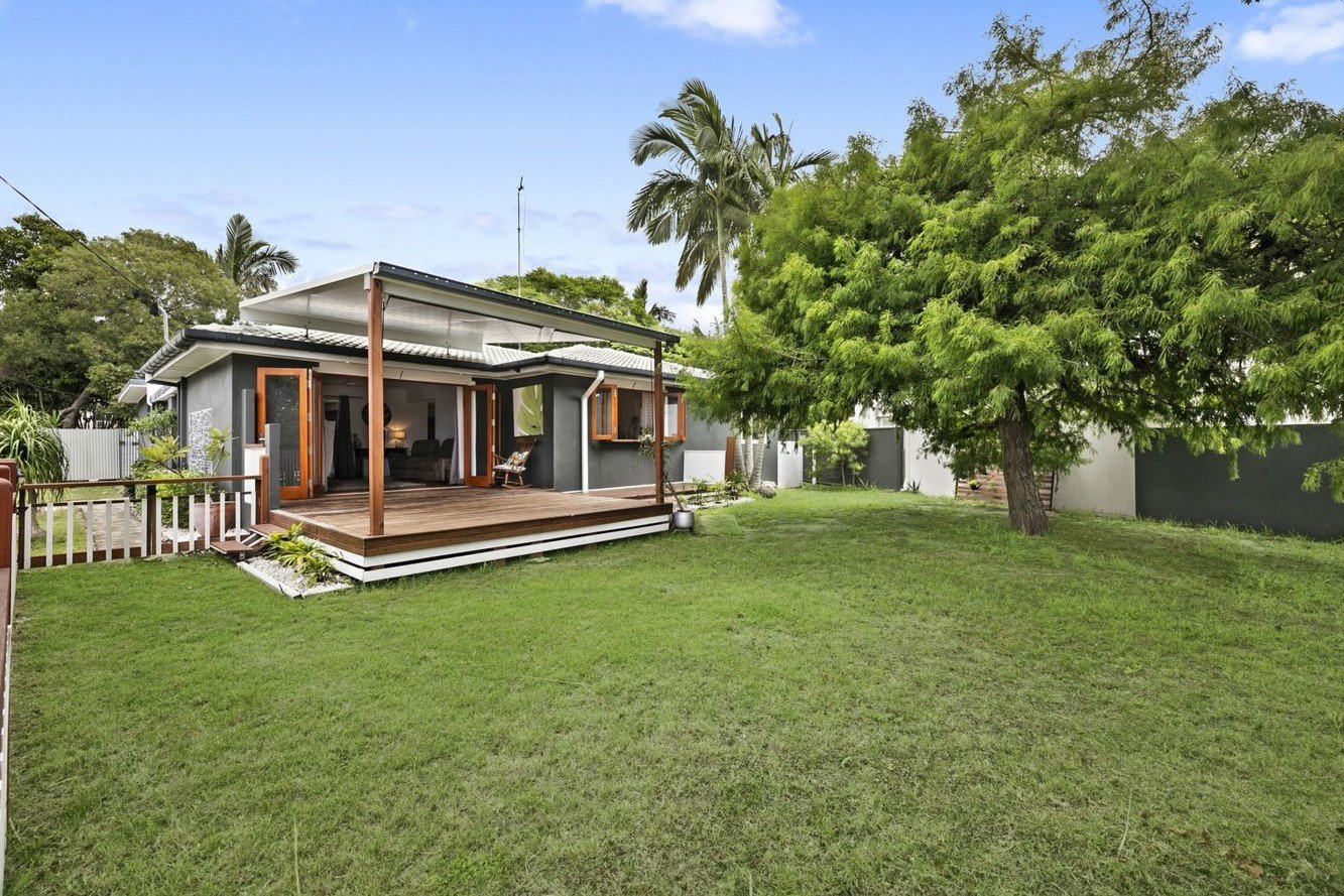 21 Elanora Drive BURLEIGH HEADS 11