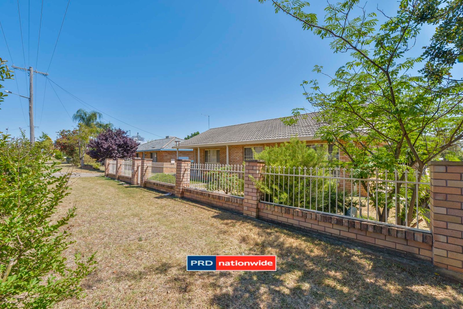 21 Elm Street TAMWORTH 1