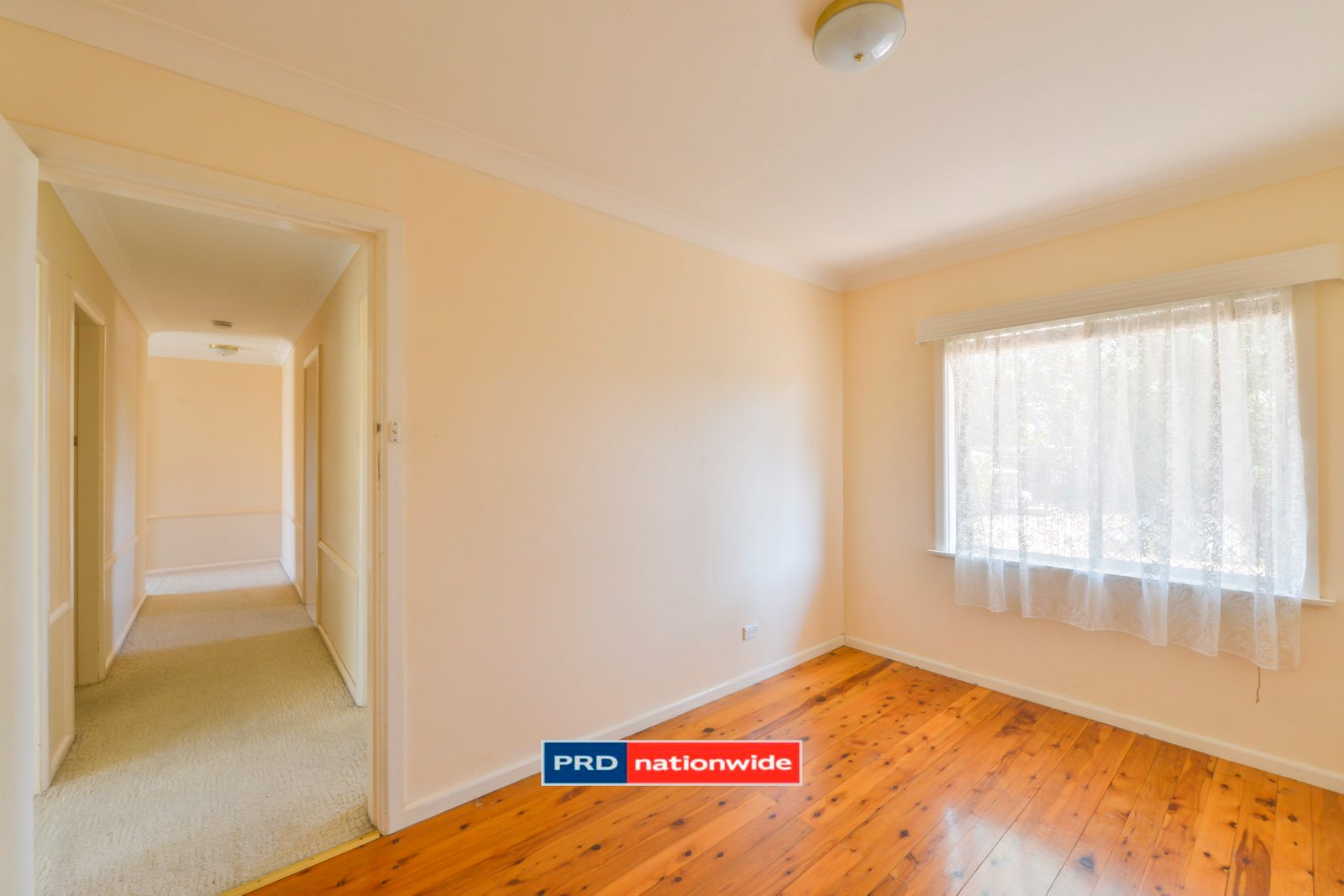 21 Elm Street TAMWORTH 5
