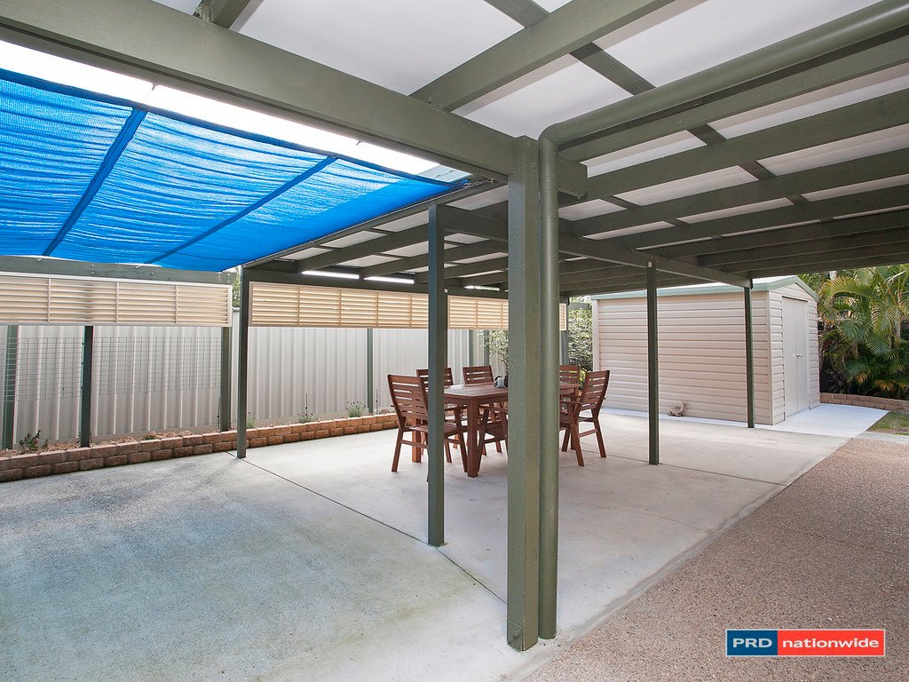 2/1 Elwood Court BURLEIGH WATERS 8