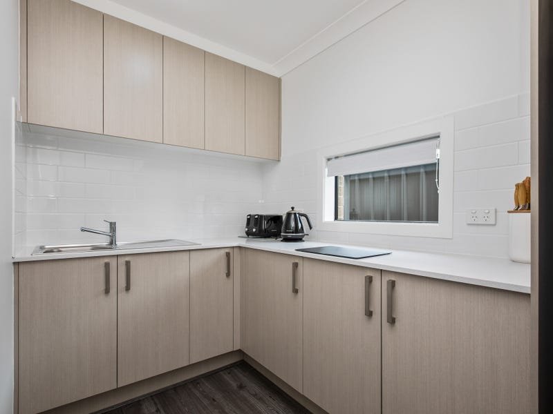 21 Fairway Street RUTHERFORD 5