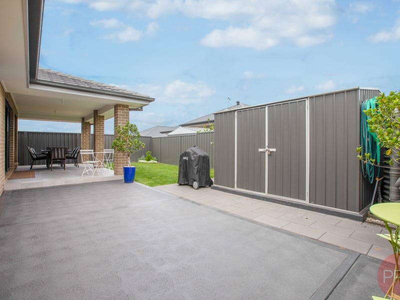 21 Fairway Street RUTHERFORD 25