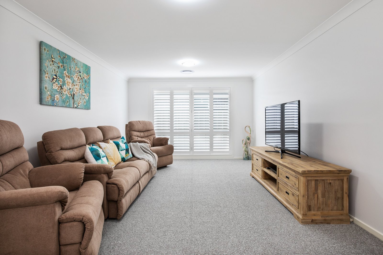 21 Fairway Street RUTHERFORD 18