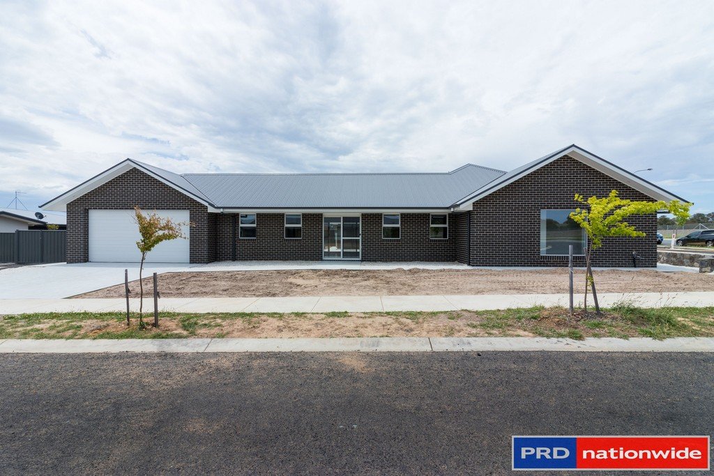 21 Finch Street BUNGENDORE 3