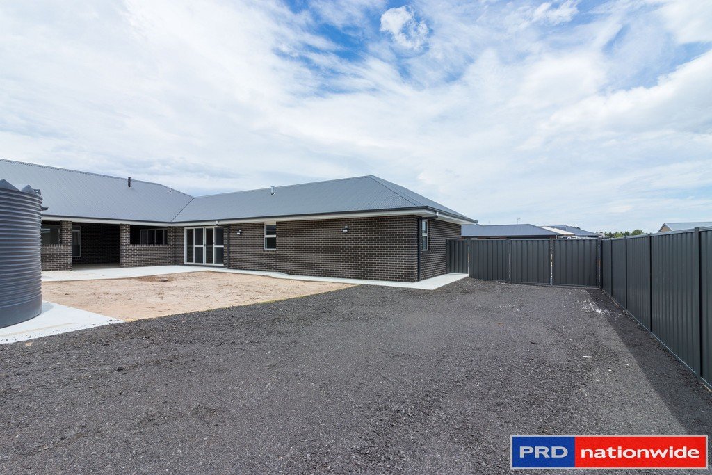 21 Finch Street BUNGENDORE 26