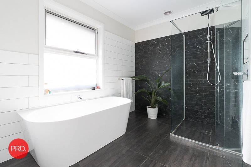 21 Finch Street BUNGENDORE 18