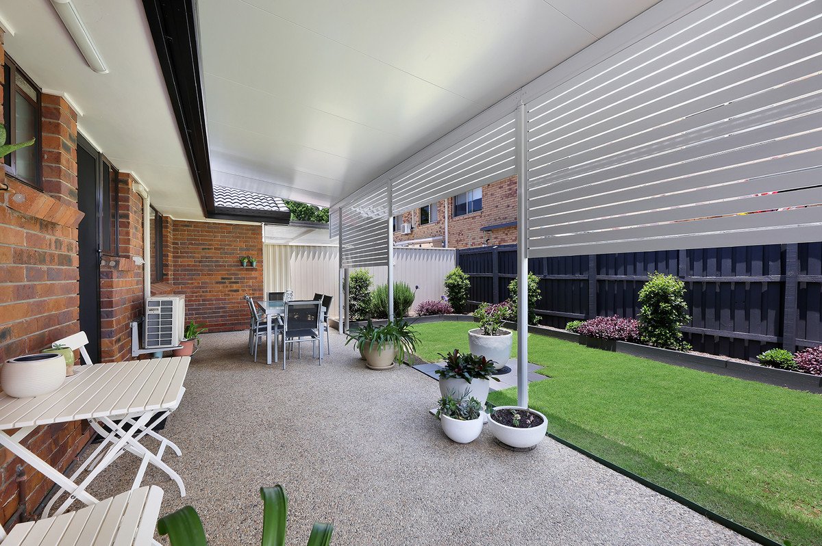 2/1 Flora Close Burleigh Waters 14