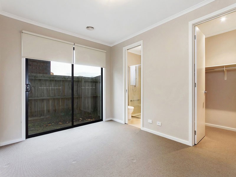 Gallery: 2/1 Forest Park Road
