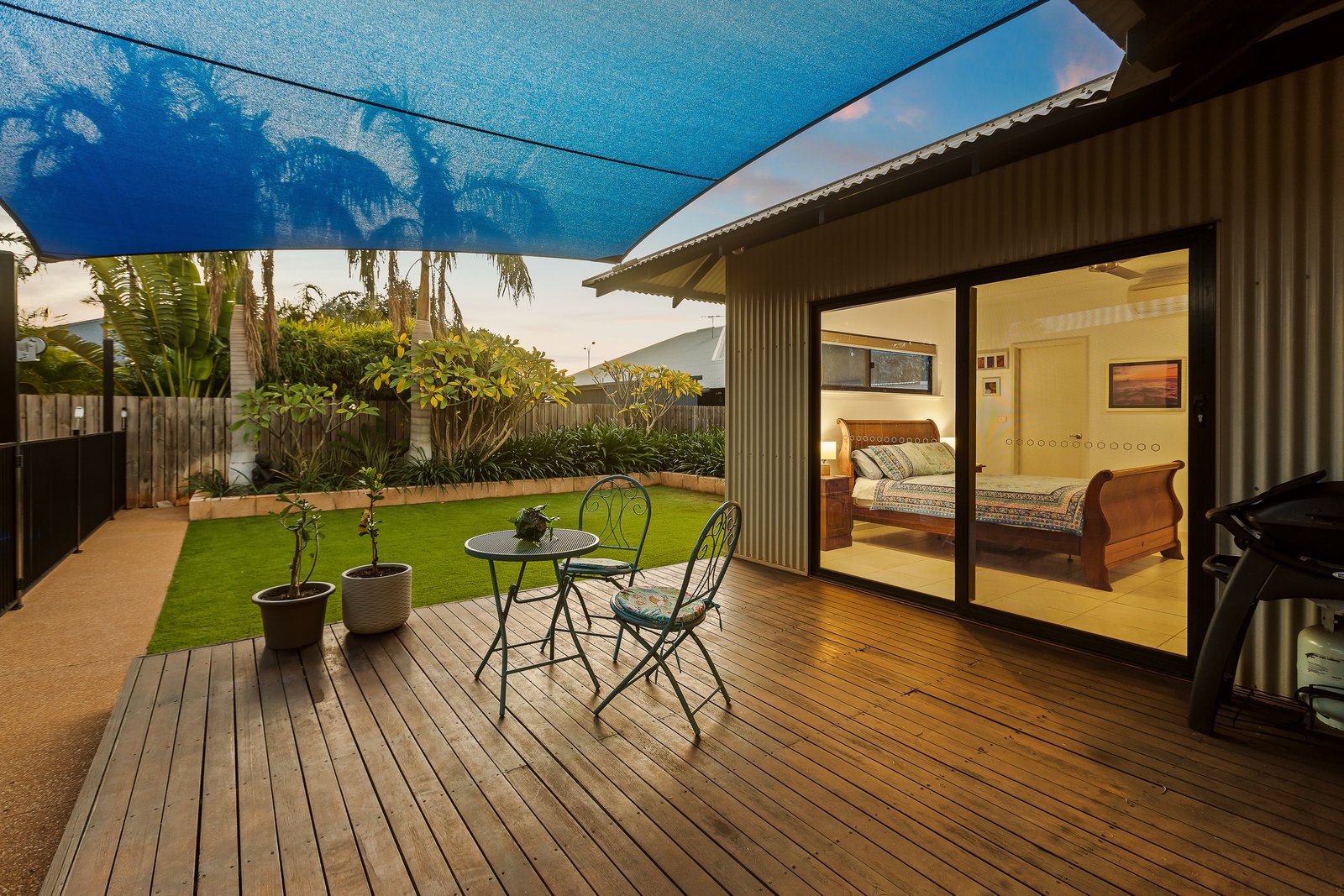 21 Foy Way BILINGURR 12