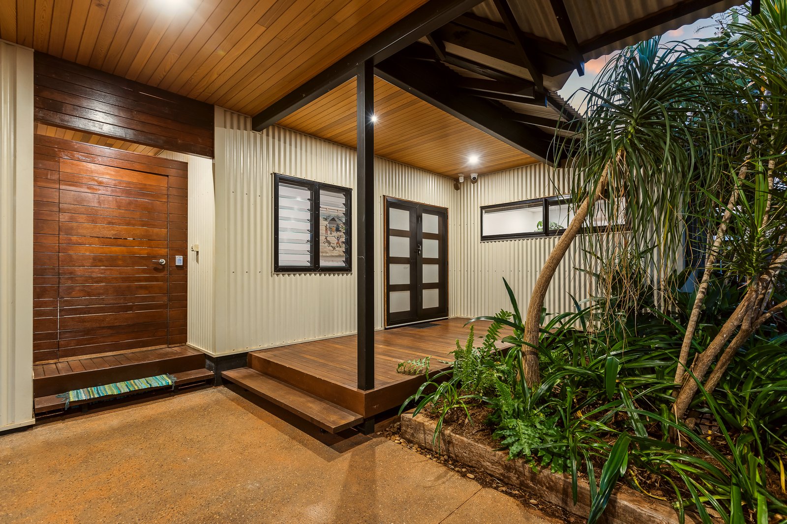 21 Foy Way BILINGURR 13