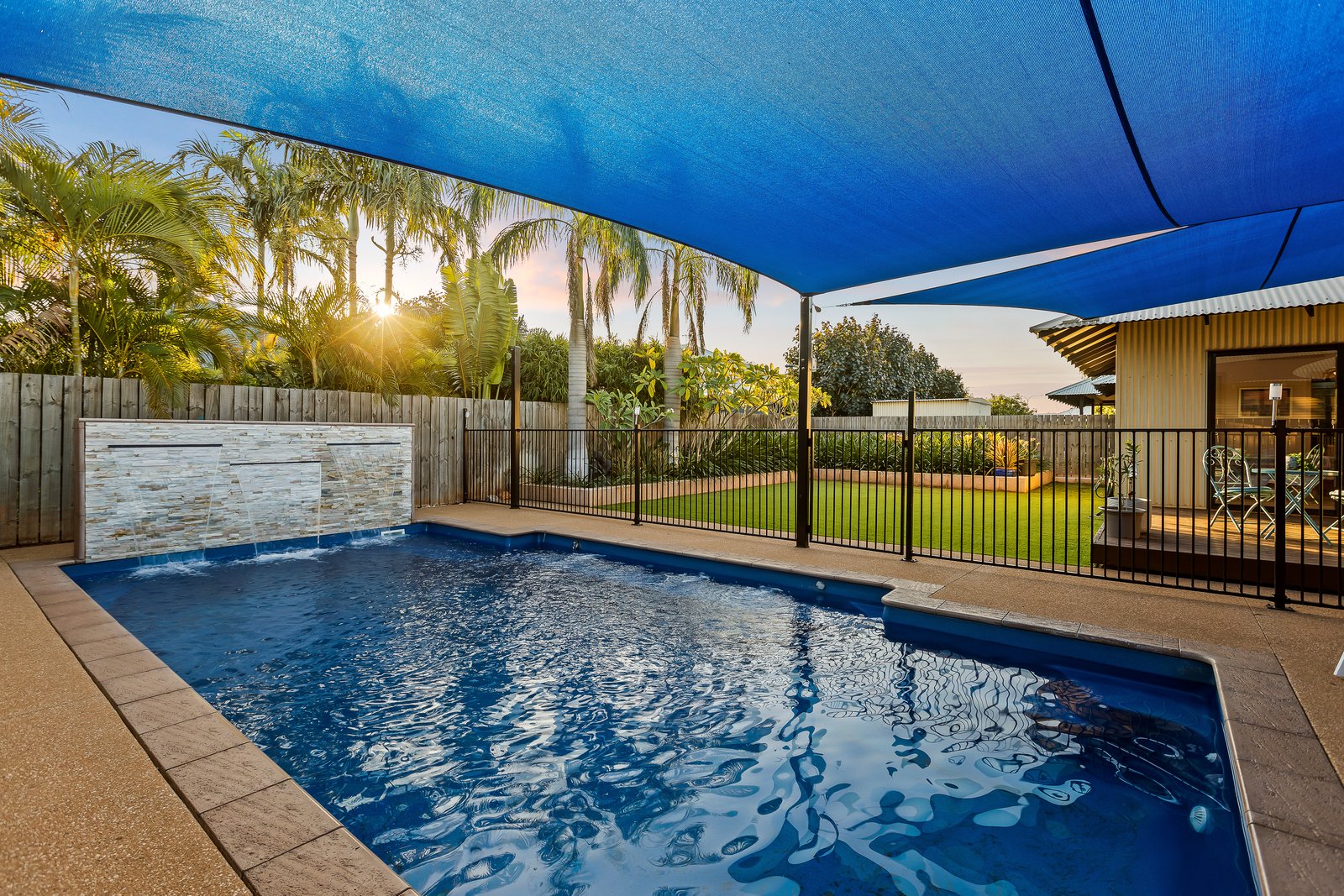 21 Foy Way BILINGURR 22