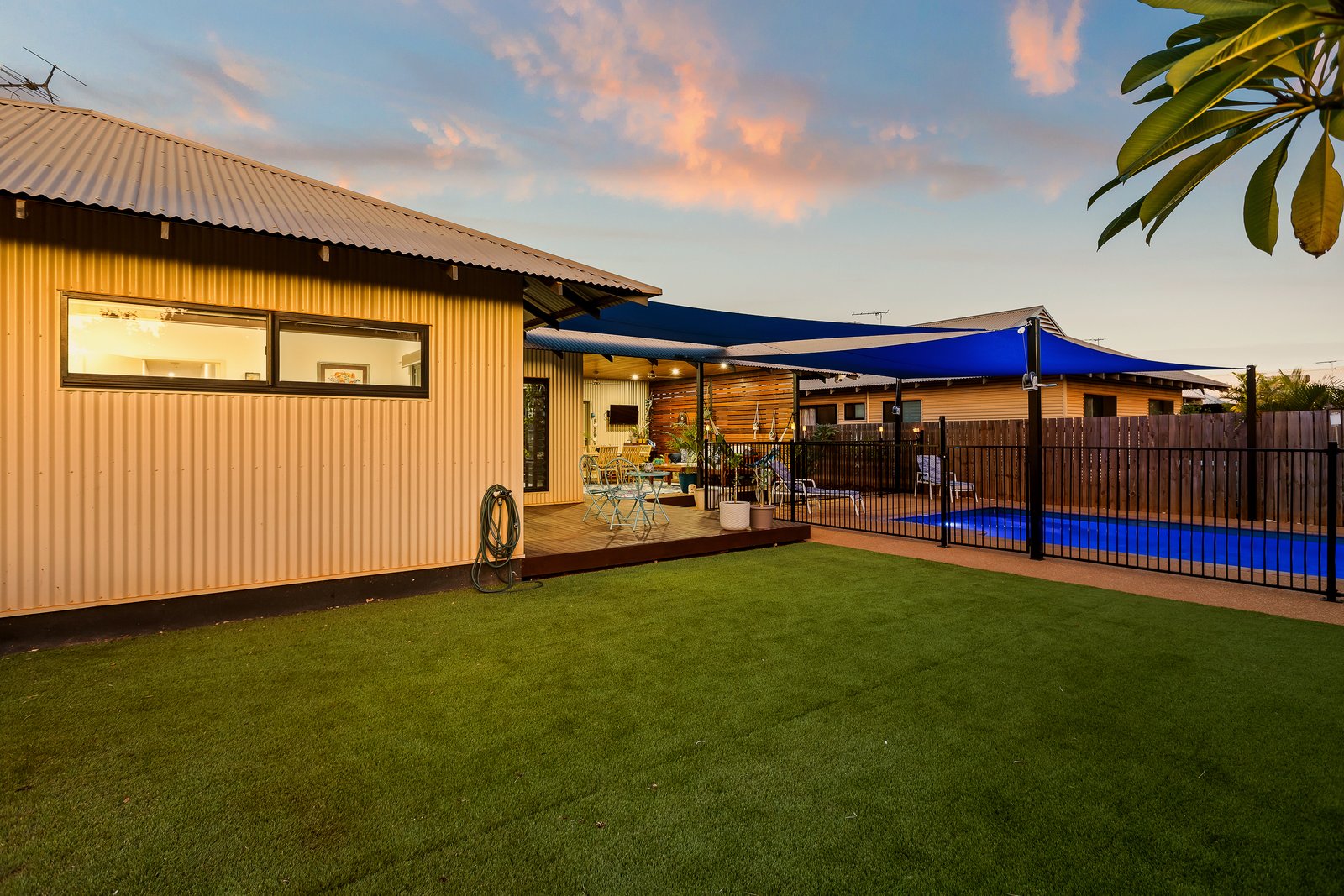 21 Foy Way BILINGURR 27