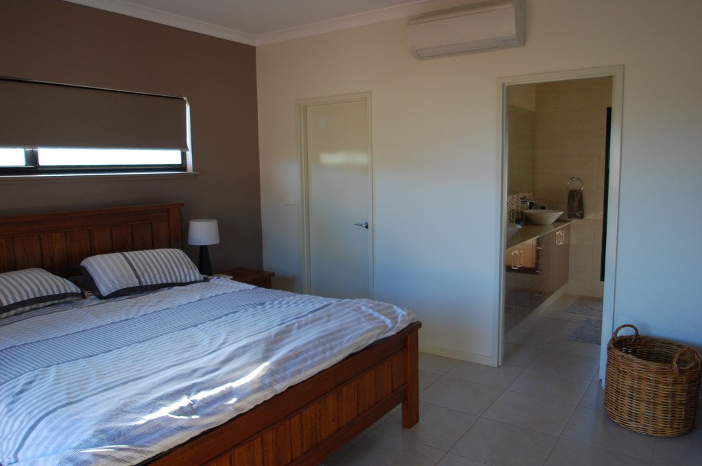 21 Foy Way BILINGURR 7