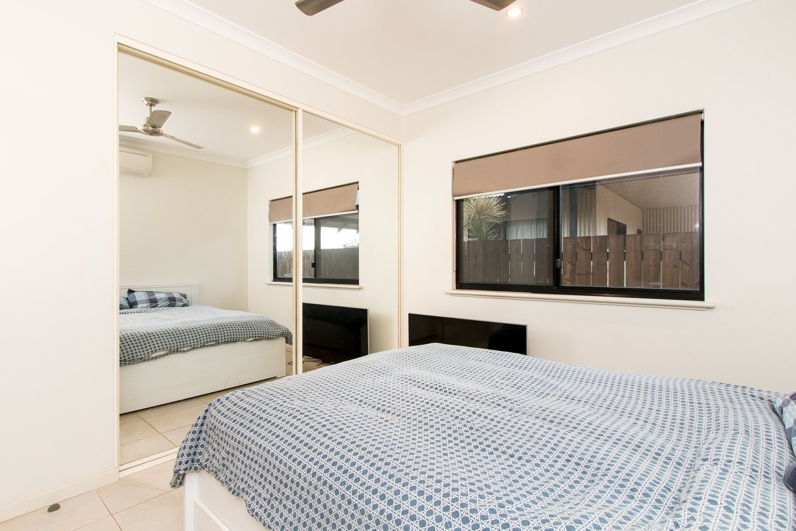 21 Foy Way BILINGURR 11