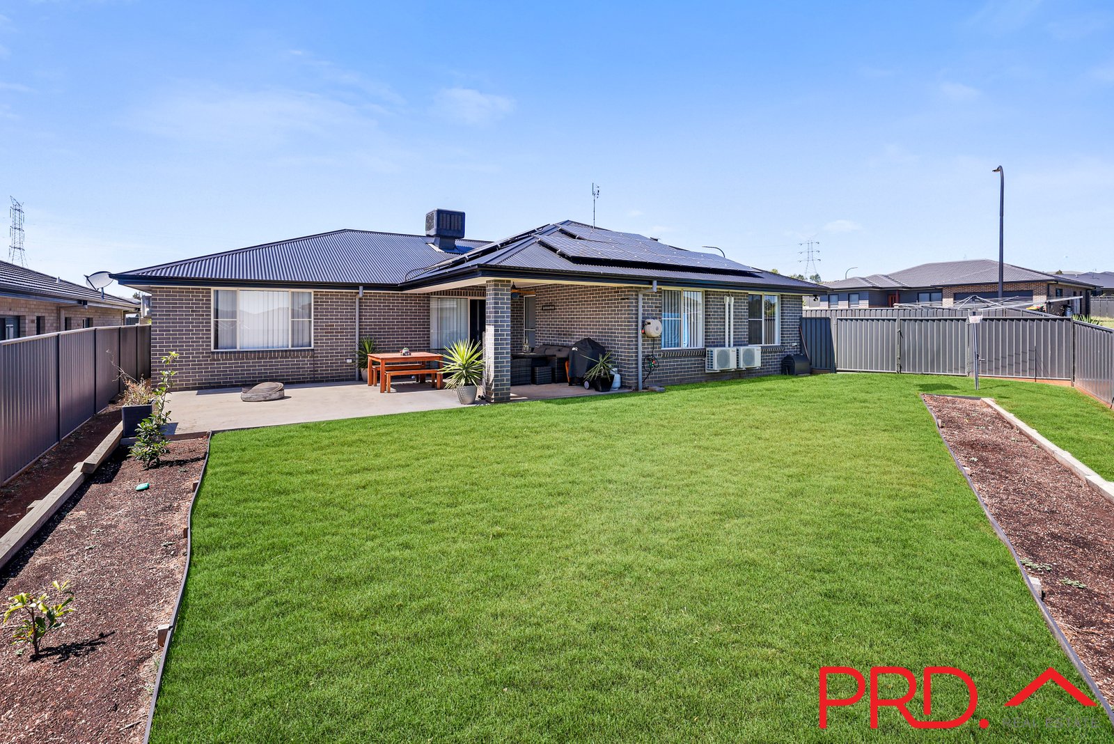 21 Galah Drive TAMWORTH 12