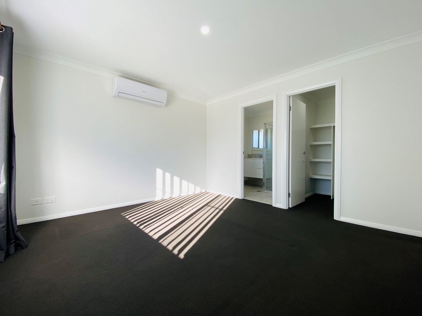 21 Galah Drive TAMWORTH 6