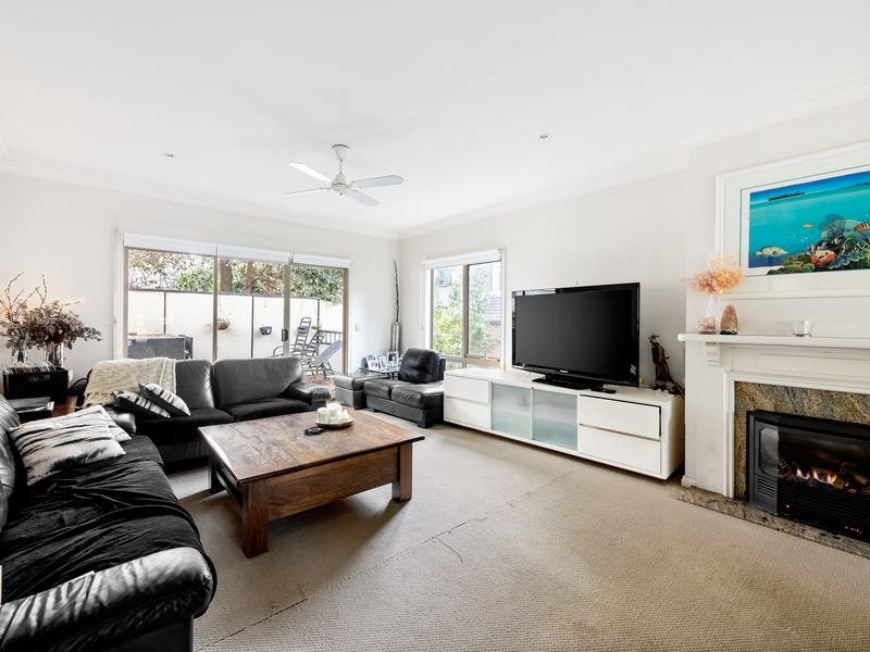 Real Estate and Property in 2/1 Gambier Avenue, Templestowe Lower, VIC