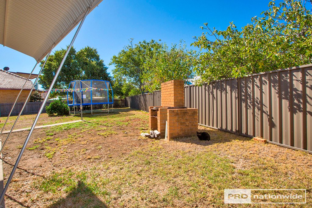 21 Garden Street TAMWORTH 9